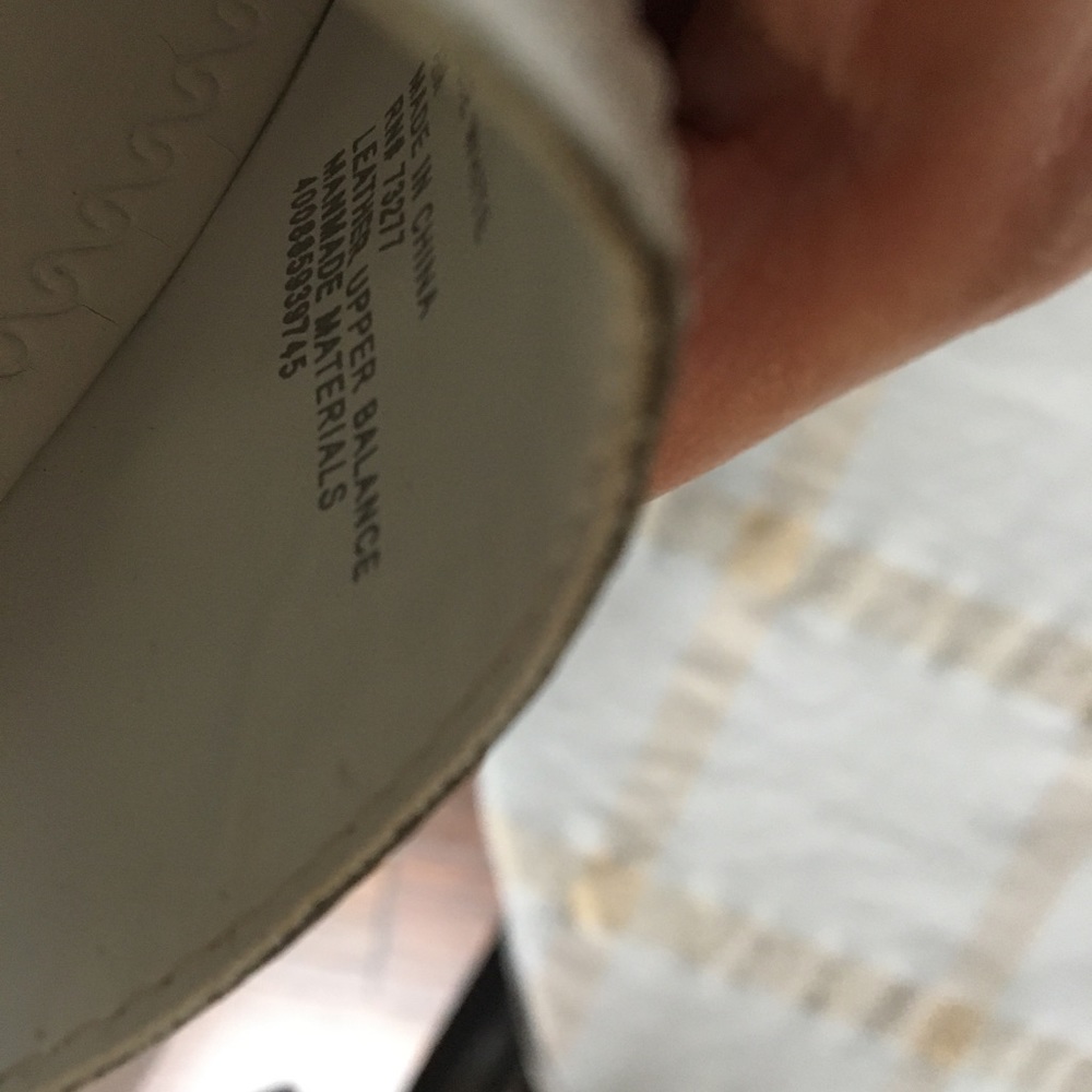 🎁2/$12 NWOT 7 1/2M LEATHER SANDALS BY CROFT & BARROW - Picture 8 of 9